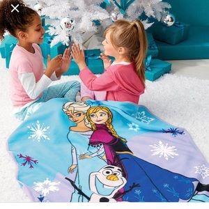 DISNEY FROZEN BLANKET